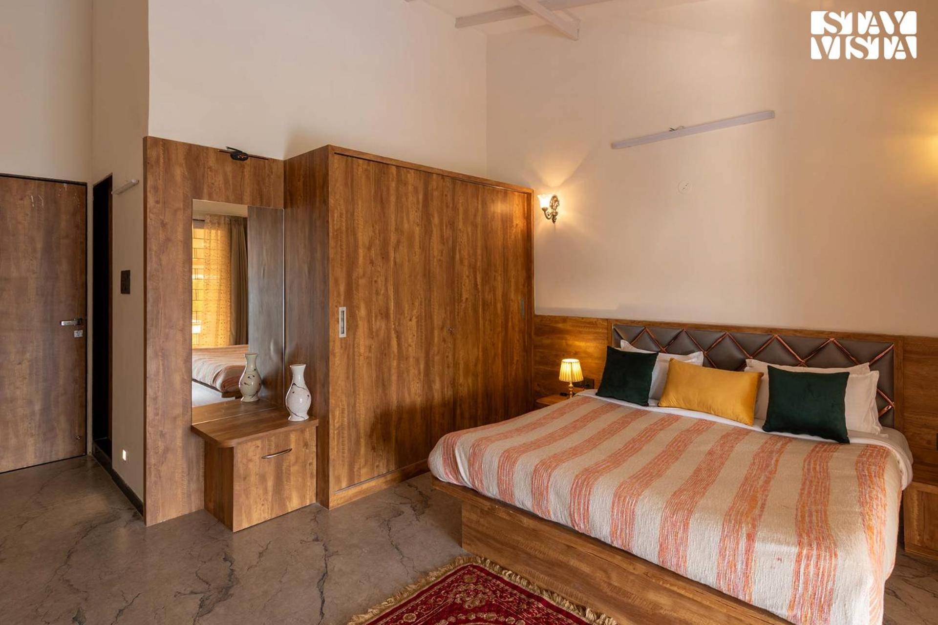 Stayvista'S Harvest Haven - Pool-View Villa With Deck & Machan Near Sula Nashik Exteriör bild
