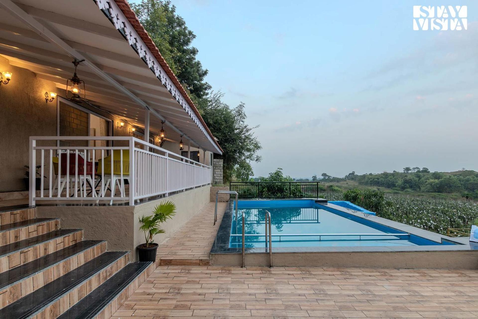 Stayvista'S Harvest Haven - Pool-View Villa With Deck & Machan Near Sula Nashik Exteriör bild