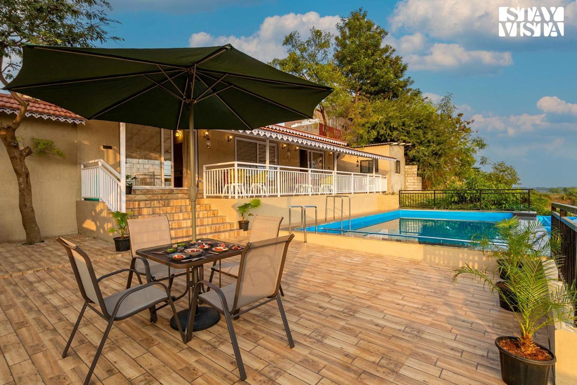 Stayvista'S Harvest Haven - Pool-View Villa With Deck & Machan Near Sula Nashik Exteriör bild